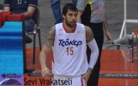 &Delta;ύ&sigma;&kappa;&omicron;&lambda;&eta; &nu;ί&kappa;&eta; &mu;&epsilon; &alpha;ύ&rho;&alpha; &alpha;&pi;ό &tau;&alpha; &pi;&alpha;&lambda;&iota;ά