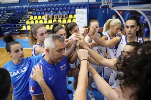 Ή&tau;&tau;&alpha; &sigma;&tau;&omicron; &Sigma;&pi;&lambda;&iota;&tau; &gamma;&iota;&alpha; &tau;&eta;&nu; &Epsilon;&theta;&nu;&iota;&kappa;ή &Gamma;&upsilon;&nu;&alpha;&iota;&kappa;ώ&nu;