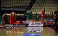 &Mu;&epsilon; MVP &tau;&omicron;&nu; &Sigma;&lambda;&omicron;ύ&kappa;&alpha; &tau;&omicron; &nu;&tau;έ&rho;&mu;&pi;&iota; &beta;ά&phi;&tau;&eta;&kappa;&epsilon; &laquo;&kappa;ό&kappa;&kappa;&iota;&nu;&omicron;&raquo;