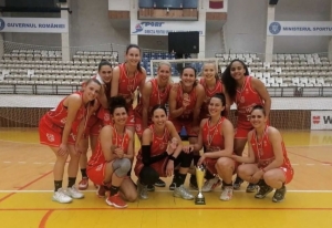 "&Chi;ά&lambda;&kappa;&iota;&nu;&eta;" &kappa;&alpha;&iota; &eta; &Sigma;&omega;&tau;&eta;&rho;ί&omicron;&upsilon; &mu;&epsilon; double double
