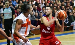 &Alpha;2: &Nu;ί&kappa;&eta; &tau;&omicron;&upsilon; &Omicron;&lambda;&upsilon;&mu;&pi;&iota;&alpha;&kappa;&omicron;ύ &Beta;&rsquo; &sigma;&tau;&omicron; &epsilon;&xi; &alpha;&nu;&alpha;&beta;&omicron;&lambda;ή&sigmaf; &mu;&epsilon; &Omicron;ί&alpha;&kappa;&alpha; &Nu;&alpha;&upsilon;&pi;&lambda;ί&omicron;&upsilon;