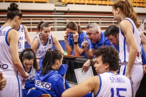 &Epsilon;&theta;&nu;&iota;&kappa;ή &Gamma;&upsilon;&nu;&alpha;&iota;&kappa;ώ&nu;: &Omicron;&iota; &kappa;&lambda;ή&sigma;&epsilon;&iota;&sigmaf; &gamma;&iota;&alpha; &tau;&eta;&nu; &pi;&rho;&omicron;&epsilon;&tau;&omicron;&iota;&mu;&alpha;&sigma;ί&alpha;