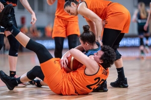 &Nu;&iota;&kappa;ή&tau;&rho;&iota;&alpha; &eta; &Sigma;&pi;&alpha;&nu;&omicron;ύ &sigma;&tau;&omicron;&nu; &epsilon;&lambda;&lambda;&eta;&nu;&iota;&kappa;ό "&epsilon;&mu;&phi;ύ&lambda;&iota;&omicron;" &sigma;&tau;&eta;&nu; &Epsilon;&upsilon;&rho;&omega;&lambda;ί&gamma;&kappa;&alpha;