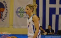 &Sigma;&tau;&eta; &gamma;&rho;&alpha;&mu;&mu;ή &tau;&omega;&nu; &beta;&omicron;&lambda;ώ&nu;... &mu;&epsilon; &tau;&eta;&nu; &Epsilon;&beta;ί&nu;&alpha; &Sigma;&tau;&alpha;&mu;ά&tau;&eta;