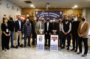 &Tau;&alpha; &tau;&rho;ό&pi;&alpha;&iota;&alpha; &tau;&omicron;&upsilon; &Epsilon;&upsilon;&rho;&omega;&mu;&pi;ά&sigma;&kappa;&epsilon;&tau; &sigma;&tau;&eta; &Theta;&epsilon;&sigma;&sigma;&alpha;&lambda;&omicron;&nu;ί&kappa;&eta; &kappa;&alpha;&iota; &mu;&epsilon;&tau;ά &sigma;&epsilon; ό&lambda;&eta; &tau;&eta;&nu; &Epsilon;&lambda;&lambda;ά&delta;&alpha;